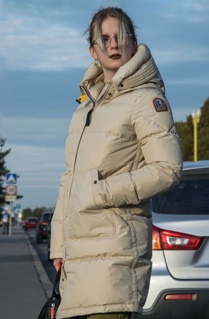 Женская-куртка-пуховик-PARAJUMPERS-LONG-BEAR-CORE-FW-22-23-tapioca-1.jpg