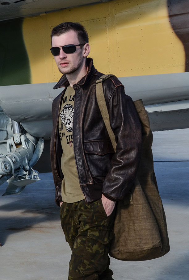 Мужская кожаная летная куртка COCKPIT USA VINTAGE P-51 MUSTANG A-2