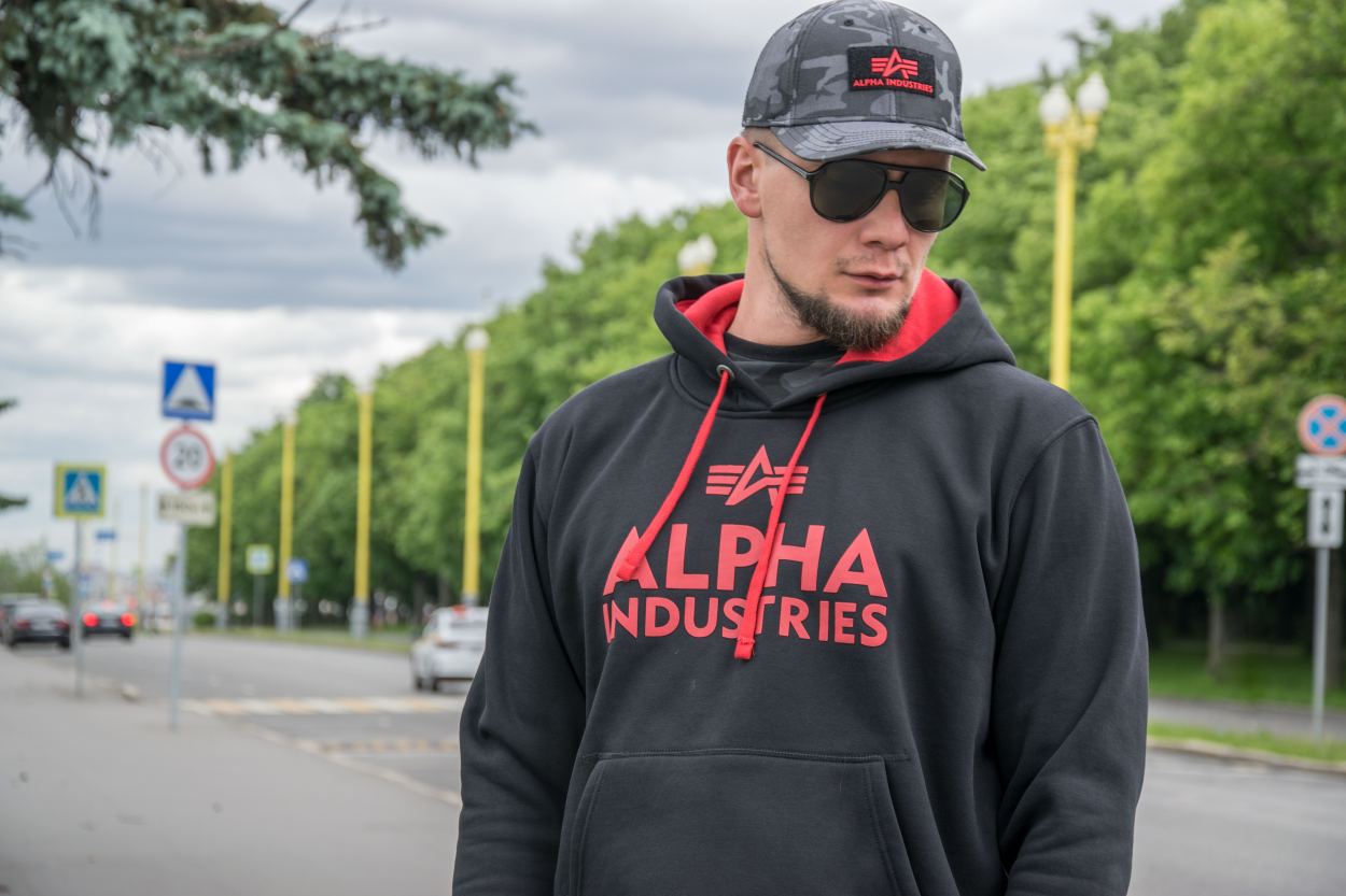 Толстовка ALPHA INDUSTRIES FOAM PRINT HOODY black