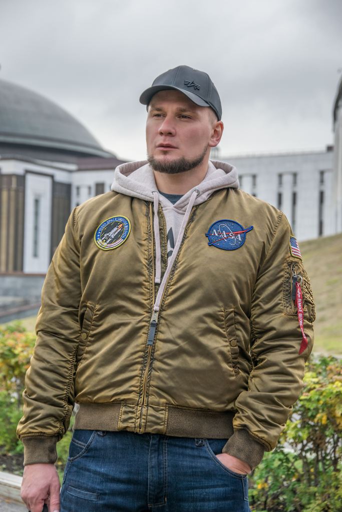 Бомбер ALPHA INDUSTRIES VF NASA BATTLEWASH MA-1 washed orange фото 2