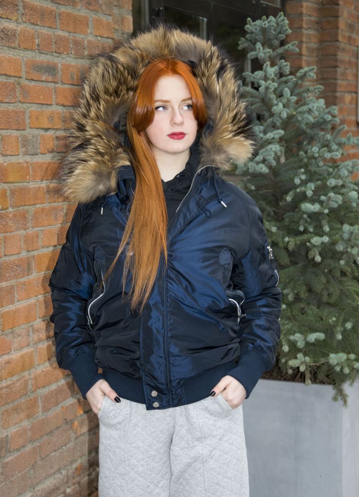 Женская аляска короткая ALPHA INDUSTRIES ARCTIC натур. мех rep. blue