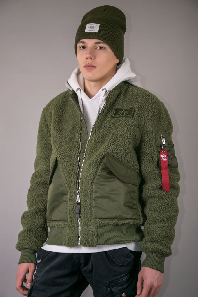 Куртка лётная ALPHA INDUSTRIES ZIP HOODY TEDDY CWU sage green фото 2