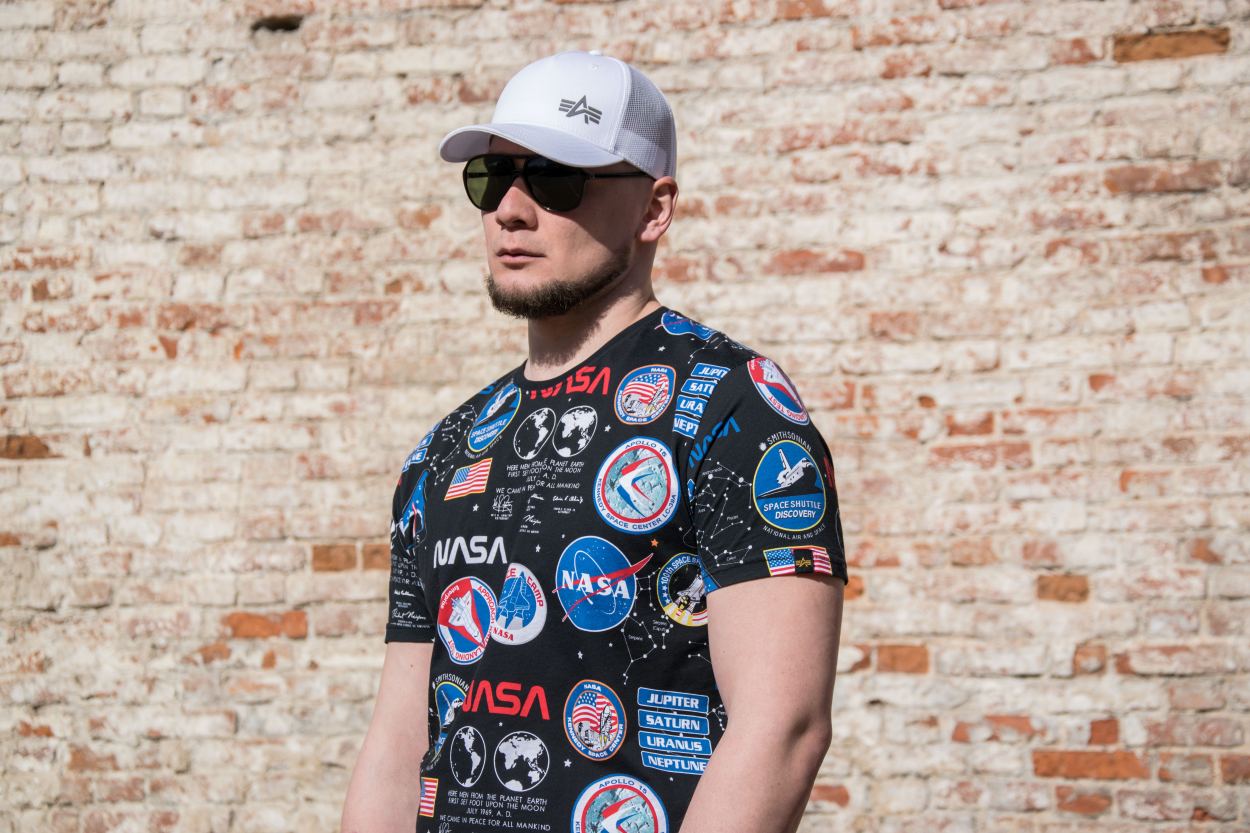 Футболка ALPHA INDUSTRIES NASA AOP black