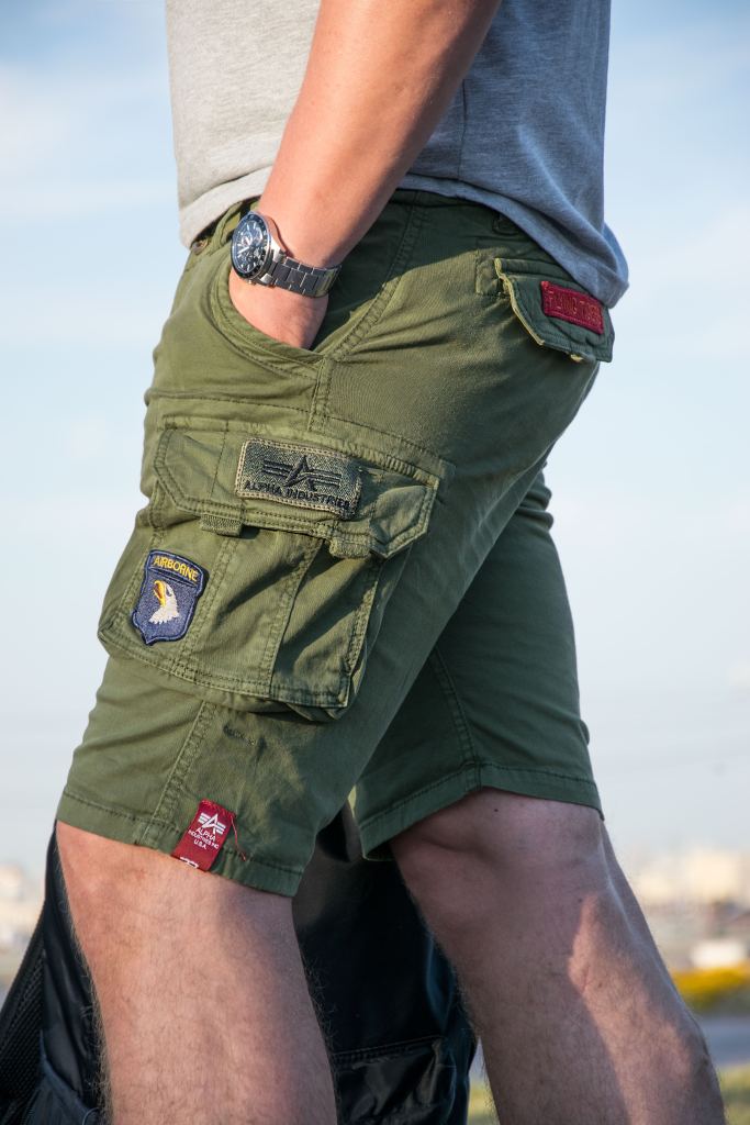 Шорты ALPHA INDUSTRIES CREW SHORT PATCH dark olive, купить в  Интернет-магазине