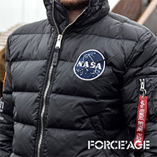 Куртка-пуховик ALPHA INDUSTRIES HOODED PUFFER APPOLLO 11 black 19 900 руб