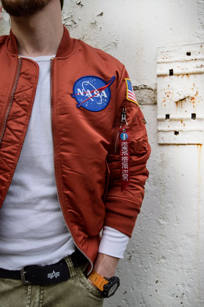 Куртка-бомбер лётная ALPHA INDUSTRIES NASA MA-1 rust (2).jpg