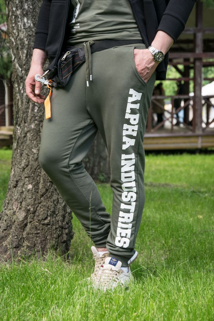 спортивные брюки с завязками