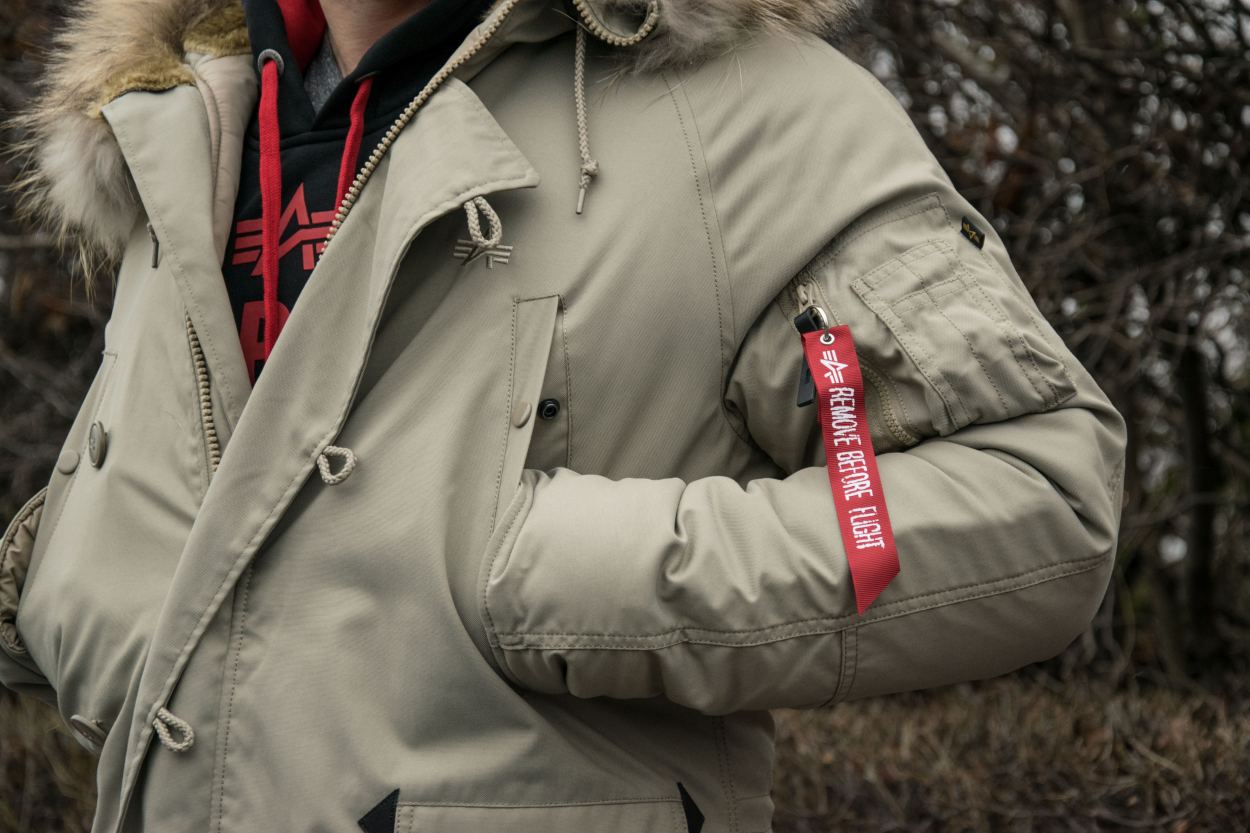 Аляска ALPHA INDUSTRIES EXPLORER натур. мех khaki