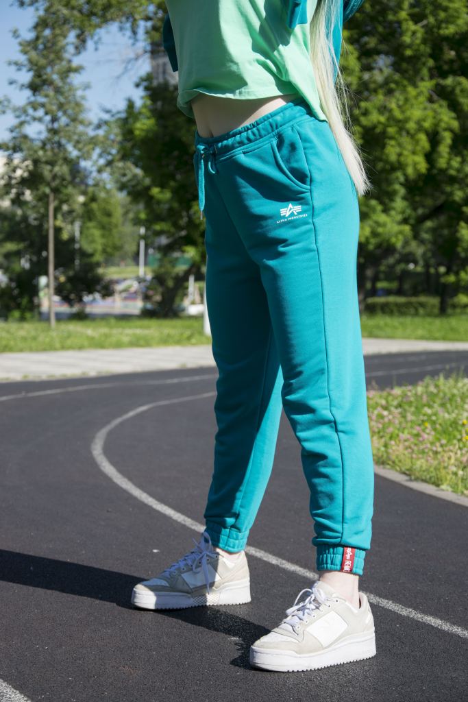 Женские брюки спортивные джоггеры ALPHA INDUSTRIES BASIC JOGGER SL blue lagoon (1).jpg