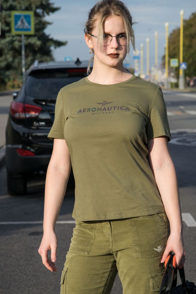 Женская-футболка-AERONAUTICA-MILITARE-FW-22-23-TR-verde-oliva-(TS-2031)-1.jpg