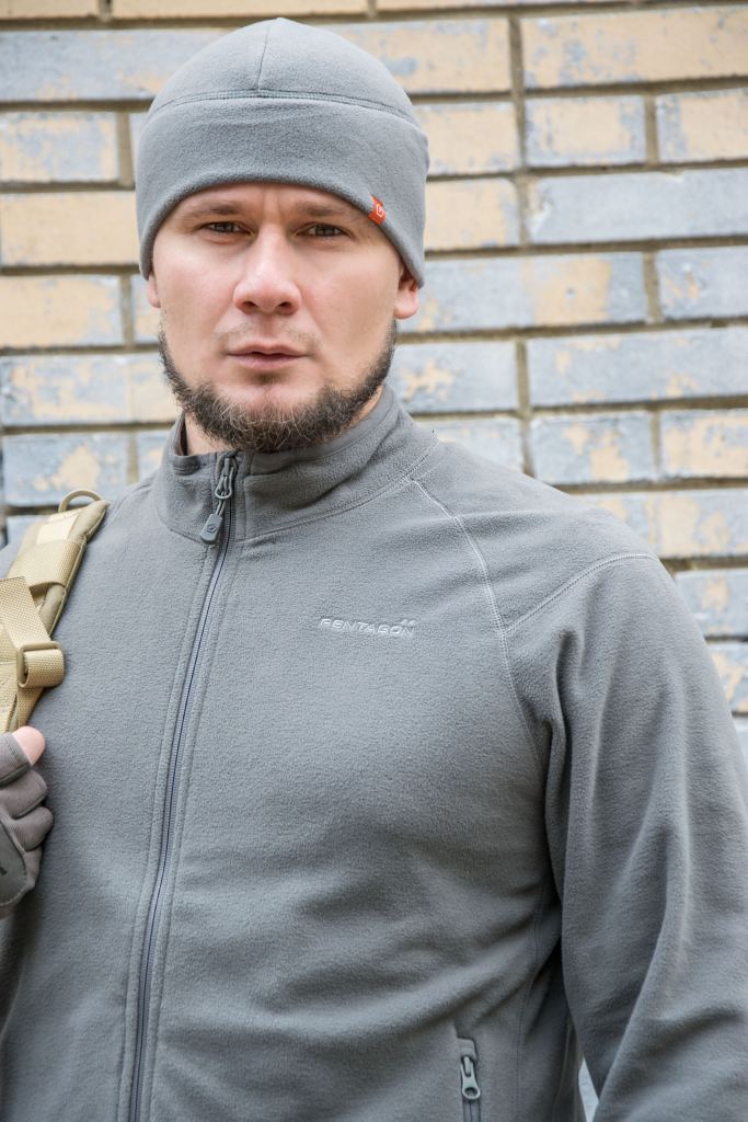 свитер с рукавом реглан