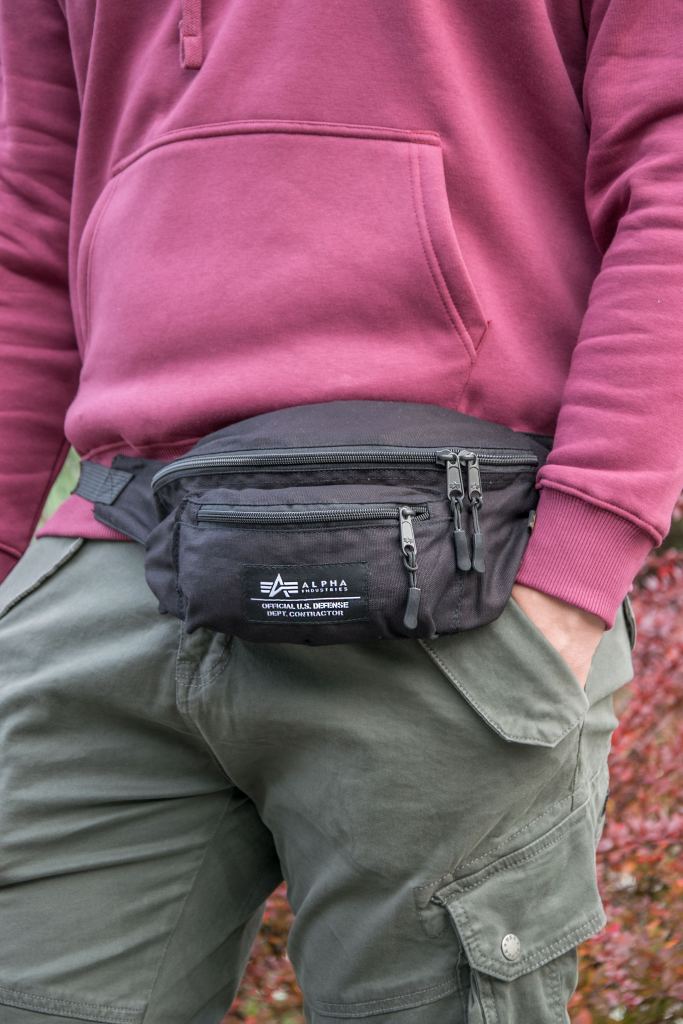 Сумка-поясная-ALPHA-INDUSTRIES-BIG-WAIST-BAG-black-1.jpg