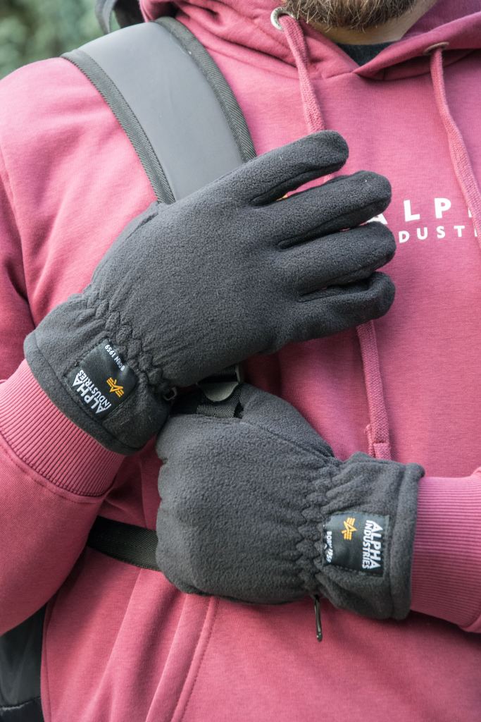 Перчатки-ALPHA-INDUSTRIES-LABEL-FLEECE-GLOVES-black-2.jpg