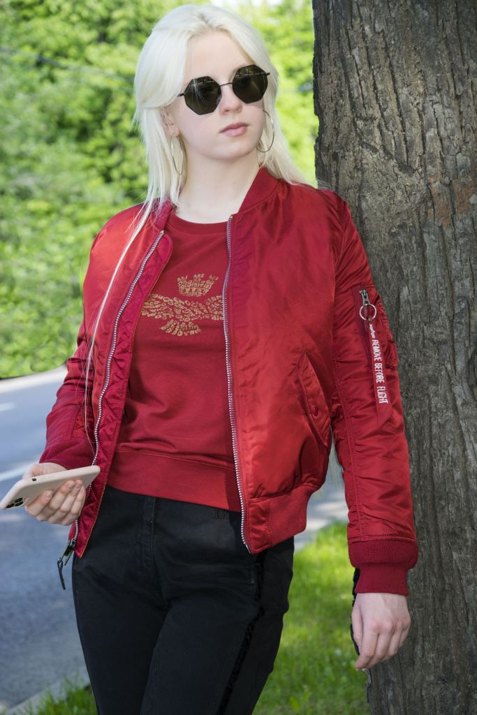 Женский бомбер ALPHA INDUSTRIES MA-1 red_commander фото 4