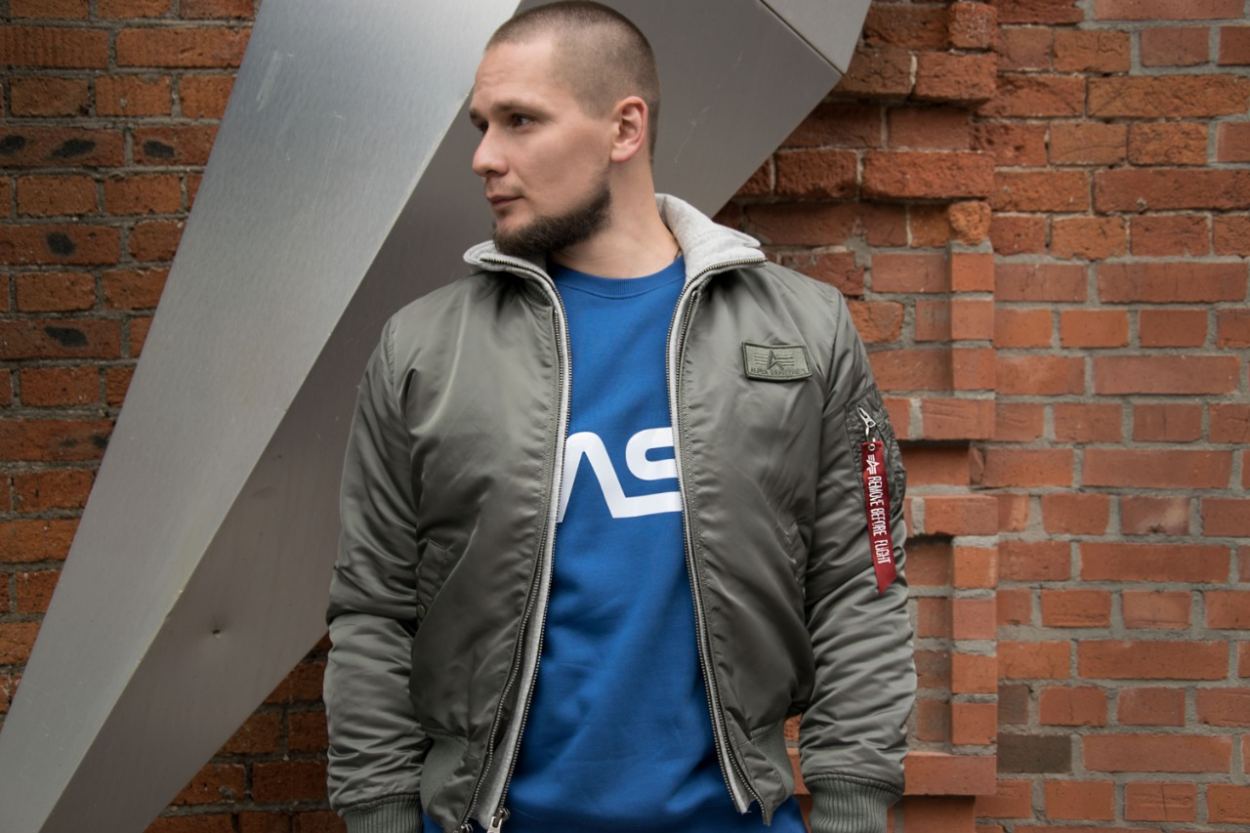 Куртка-бомбер лётная ALPHA INDUSTRIES D-Tec MA-1 vintage green