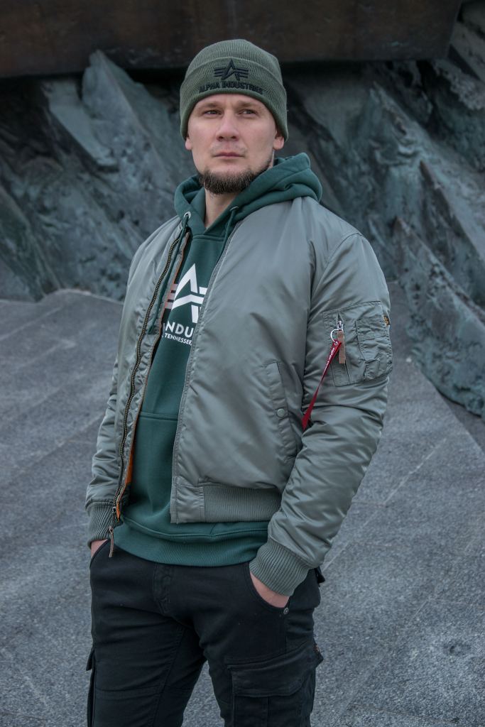 Шапка Alpha Industries