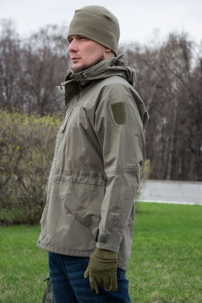 Нашивка - патч на рукаве военной австрийской куртки