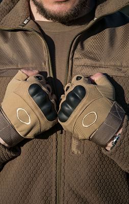 Перчатки тактические OK с пласт. защитой без пальцев khaki
