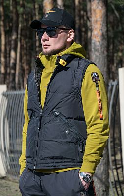 Жилет пуховой PARAJUMPERS KOBUK black